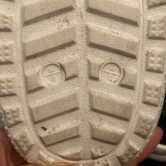 Crocs - Picture 4 of 8